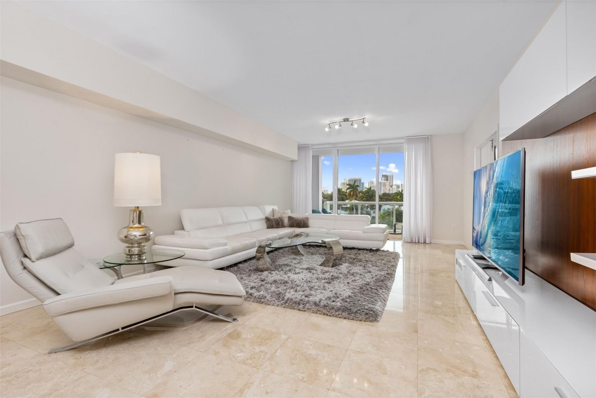 45 Hendricks Isle, Unit 403, Fort Lauderdale, FL 33301 Photo