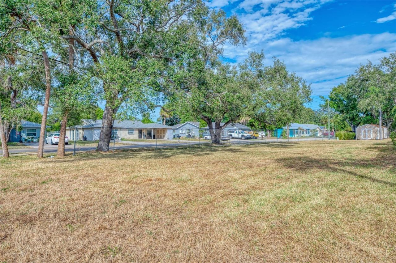 5026 Water Oak Drive, Unit 102, Bradenton, FL 34207 Photo