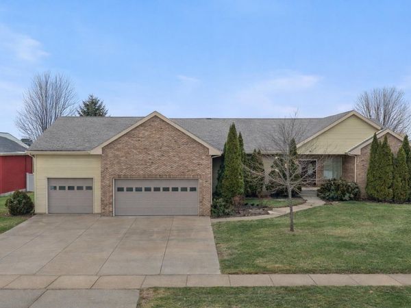 2026 Stonehaven Drive, Sun Prairie, WI 53590