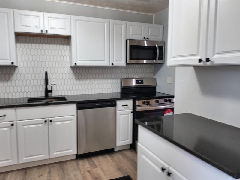 11481 Fremantle Drive, Forest Park, OH 45240 Photo 8