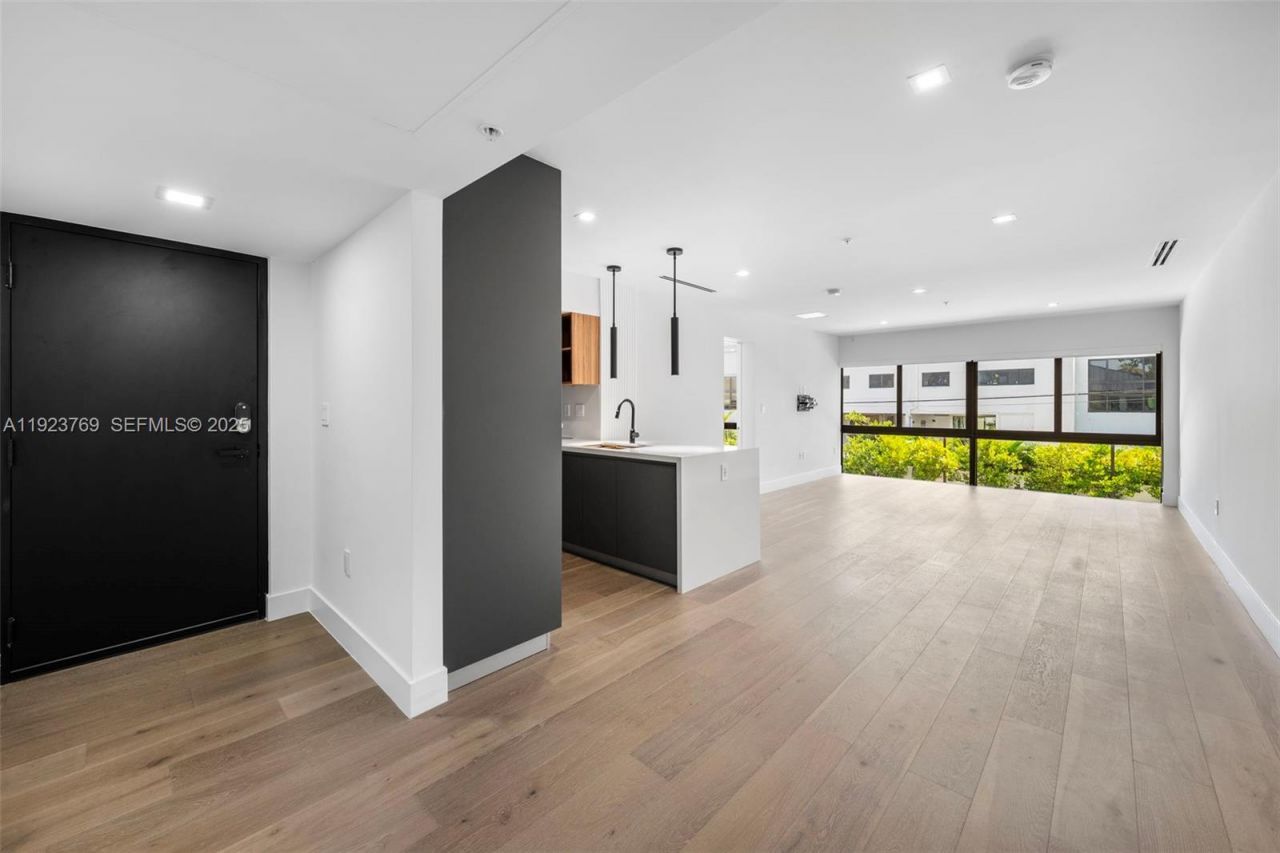 200 Sunrise Dr, Unit 200C, Key Biscayne, FL 33149 Photo