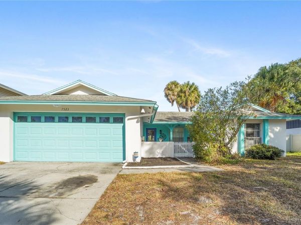 7523 BARRY ROAD, TAMPA, FL 33634