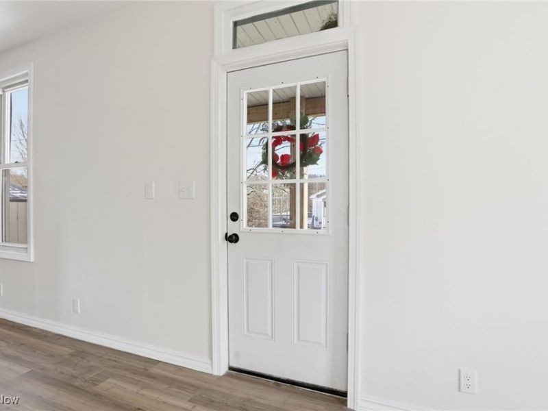 208 Meek Avenue, Byesville, OH 43723 Photo 4