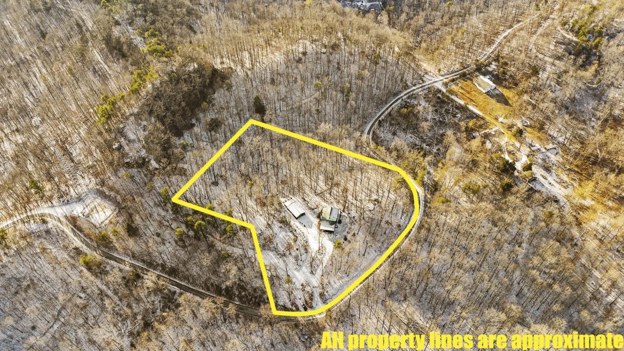 1435 Pilot Road, Stanton, KY 40380