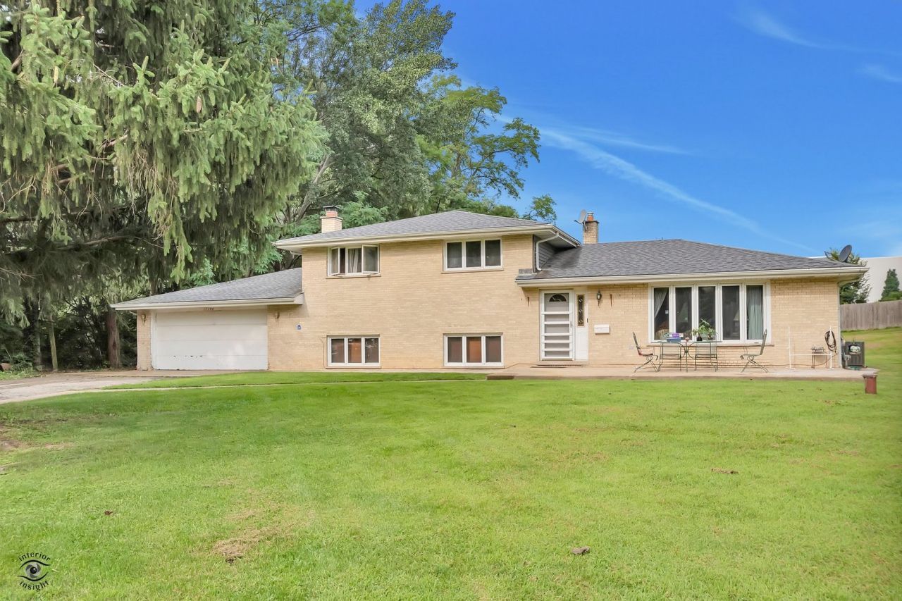 17348 Bluff Road, Lemont, IL 60439 Main Photo