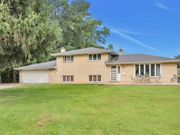 17348 Bluff Road, Lemont, IL 60439