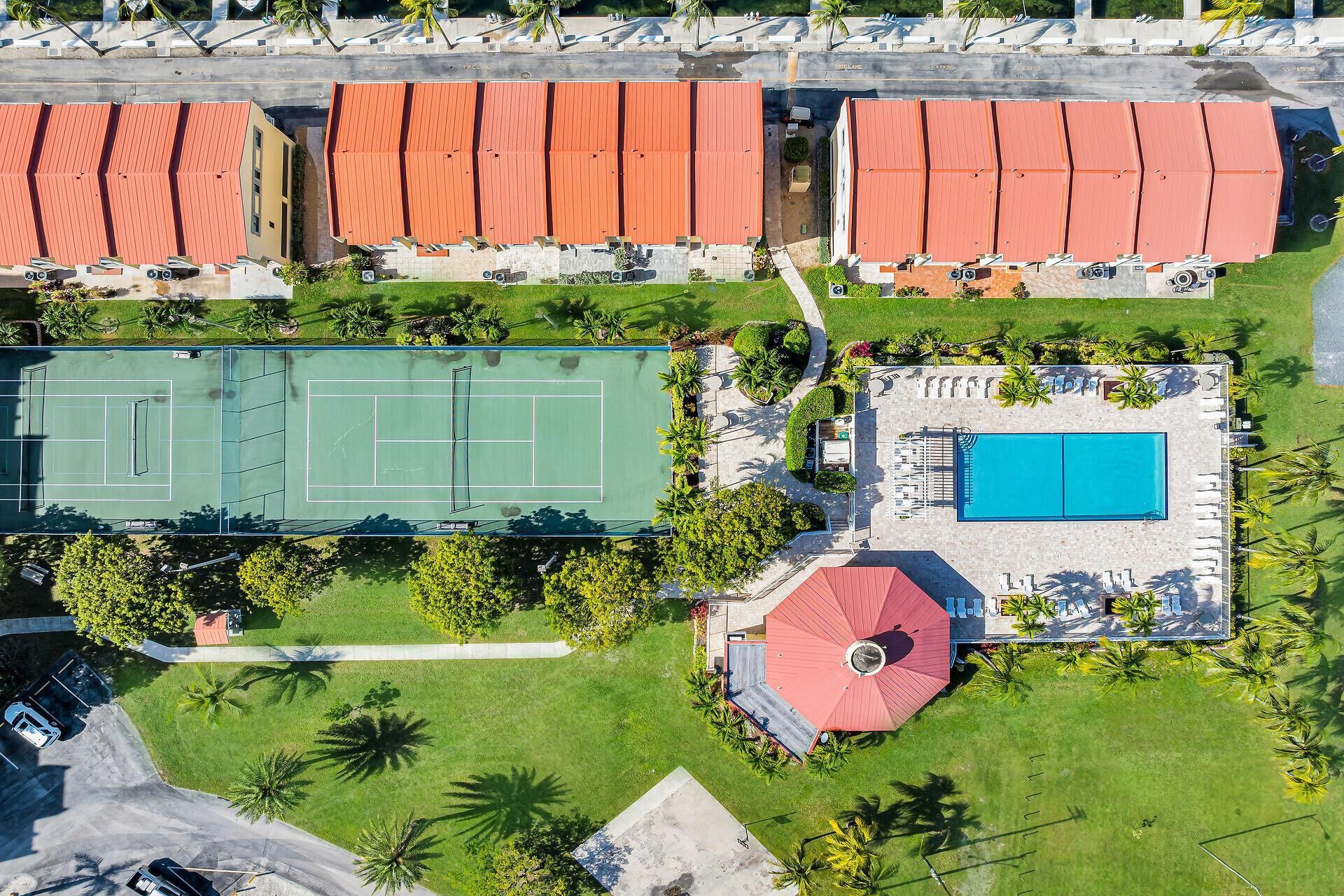 88540 Overseas Highway, Unit 304, Tavernier, FL 33070 Photo