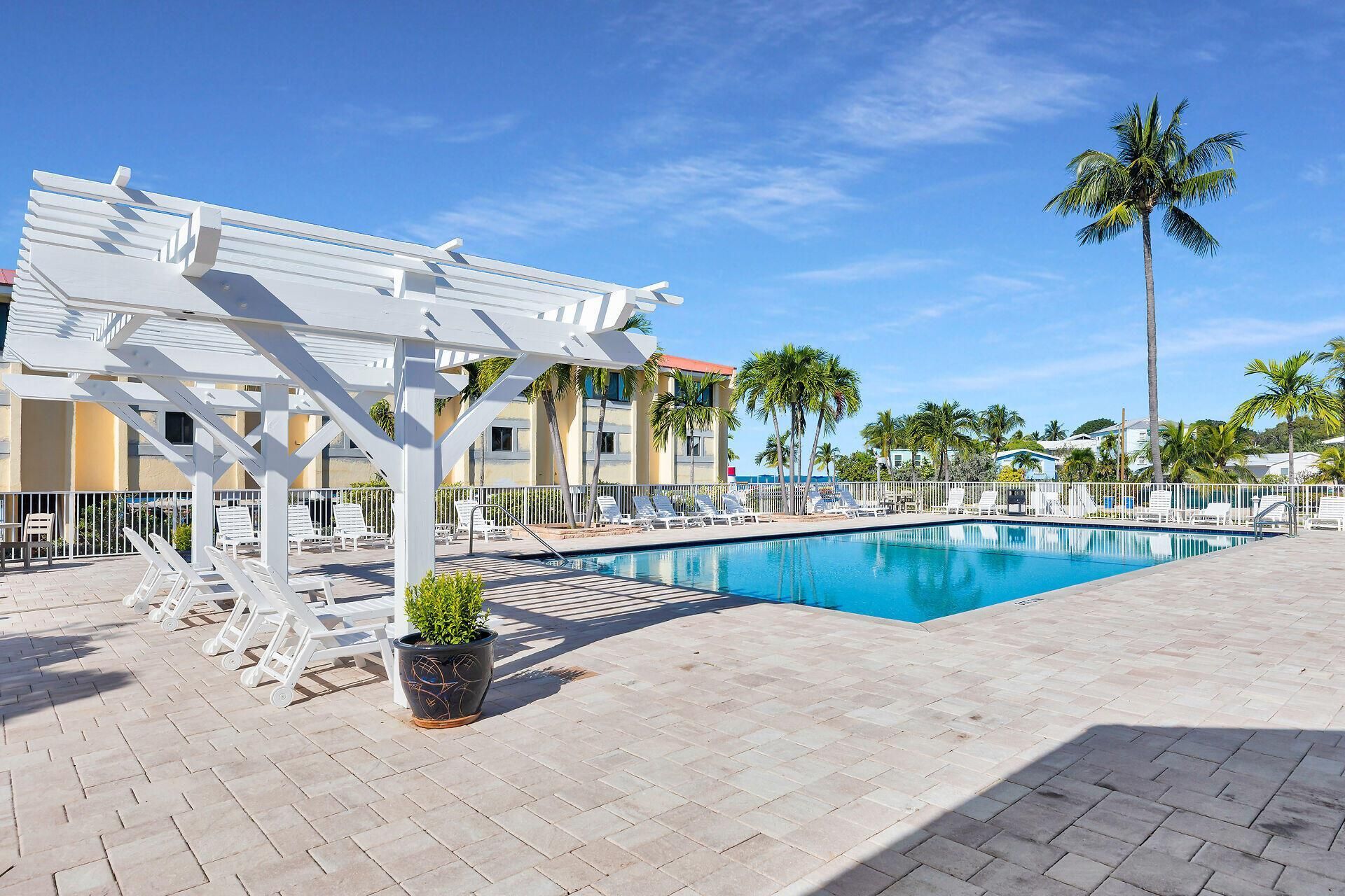 88540 Overseas Highway, Unit 304, Tavernier, FL 33070 Photo