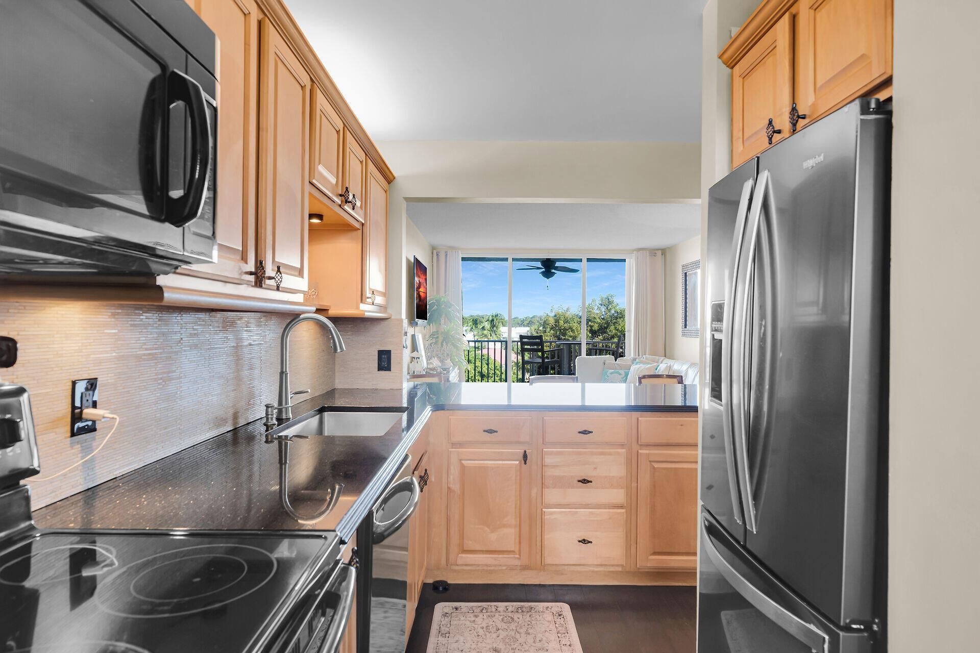 88540 Overseas Highway, Unit 304, Tavernier, FL 33070 Photo