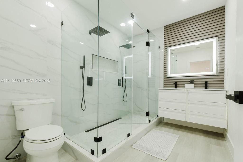 2101 SW 16th Ter, Miami, FL 33145 Photo