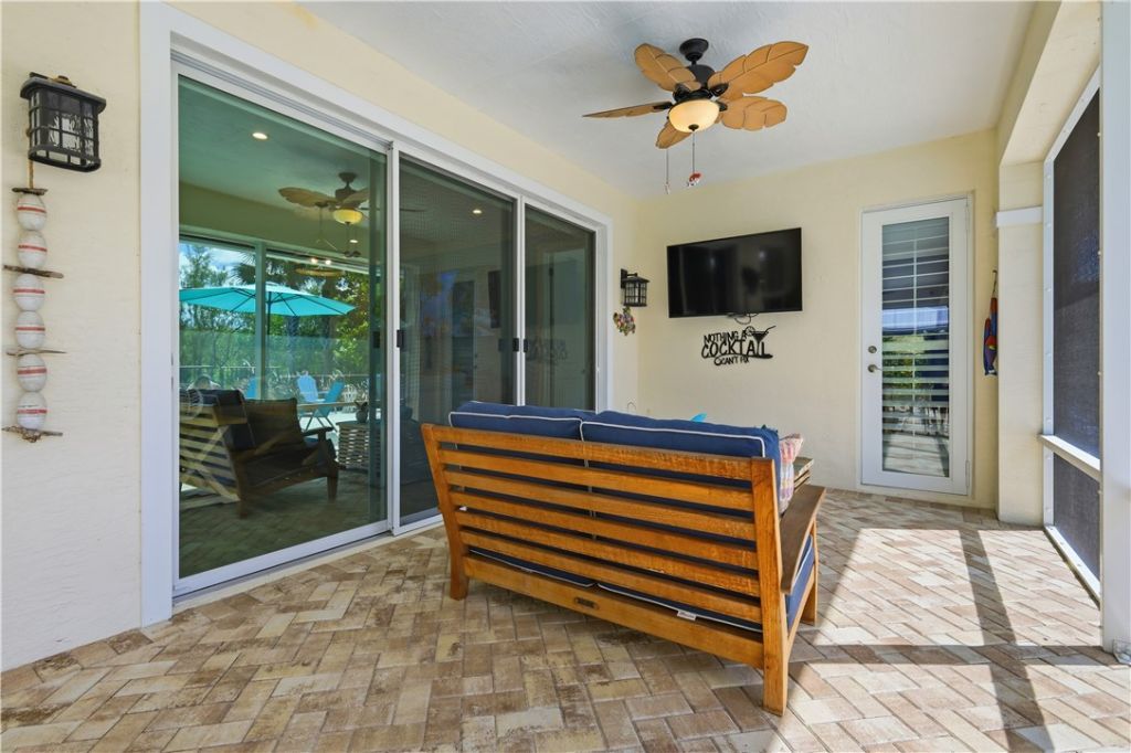 3929 Shoreside Drive, Hutchinson Island, FL 34949 Photo