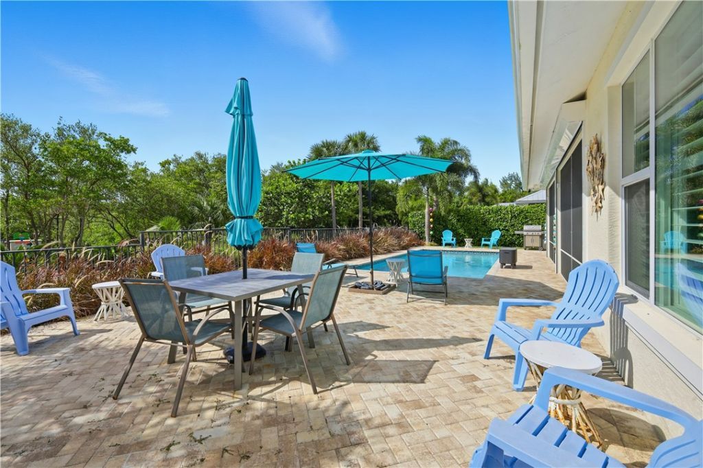 3929 Shoreside Drive, Hutchinson Island, FL 34949 Photo