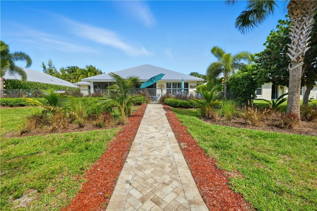 3929 Shoreside Drive, Hutchinson Island, FL 34949 Photo