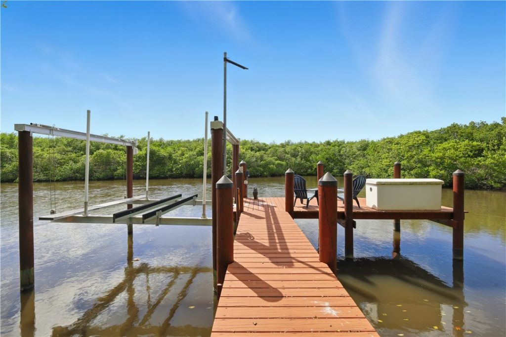 3929 Shoreside Drive, Hutchinson Island, FL 34949 Photo