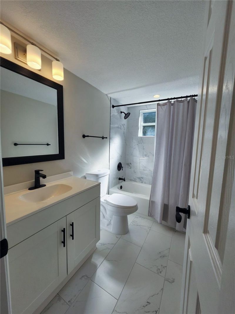 1818 Shore Acres Boulevard Ne, Saint Petersburg, FL 33703 Photo