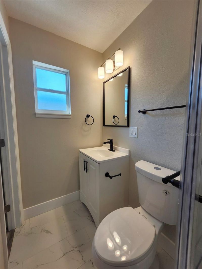 1818 Shore Acres Boulevard Ne, Saint Petersburg, FL 33703 Photo