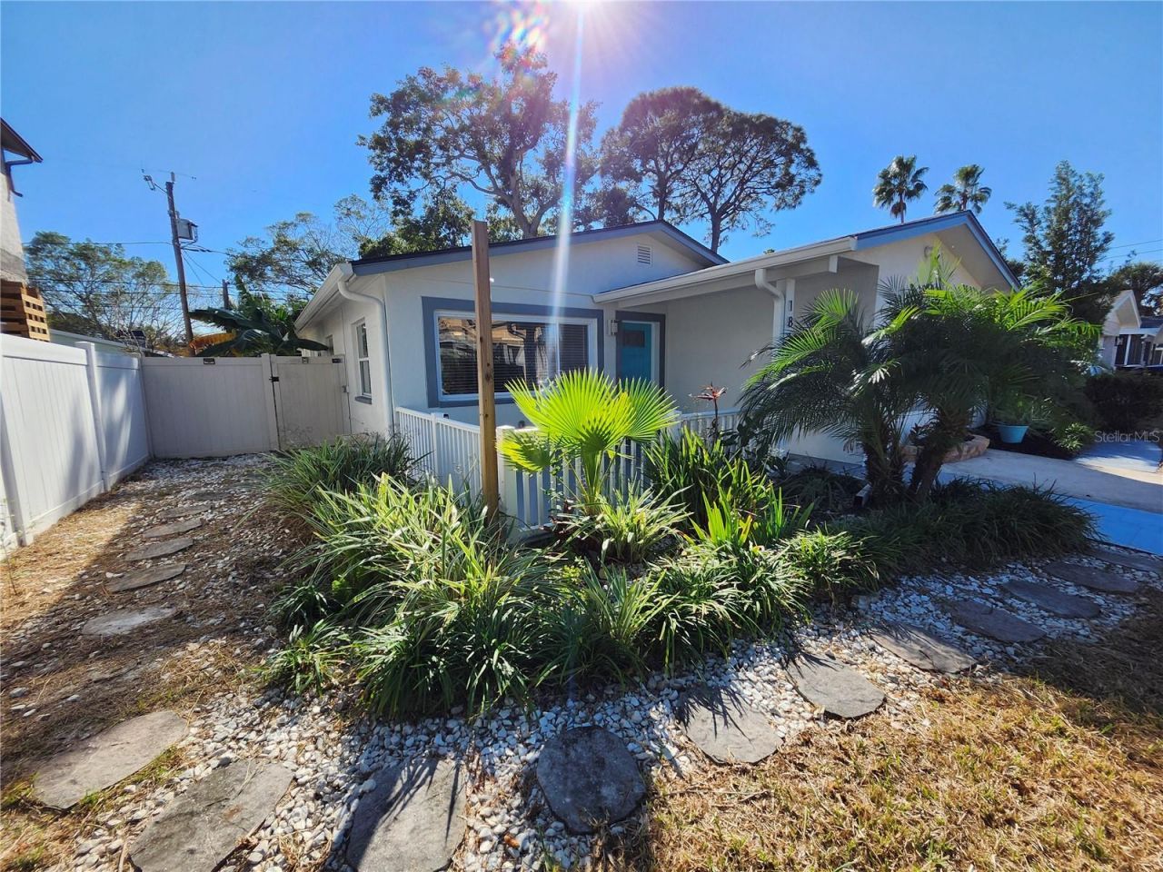 1818 Shore Acres Boulevard Ne, Saint Petersburg, FL 33703 Photo