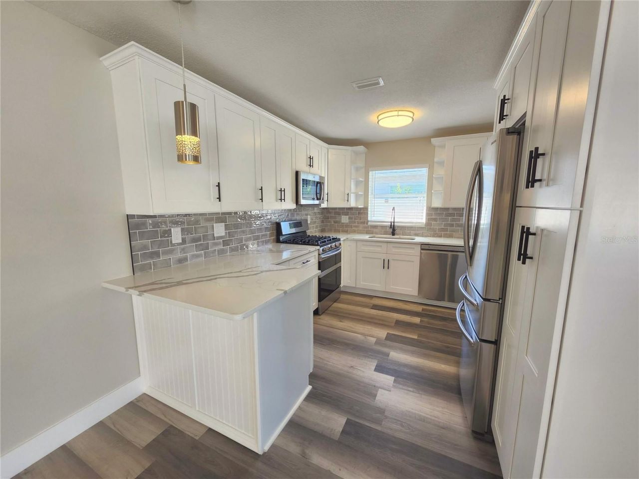 1818 Shore Acres Boulevard Ne, Saint Petersburg, FL 33703 Photo