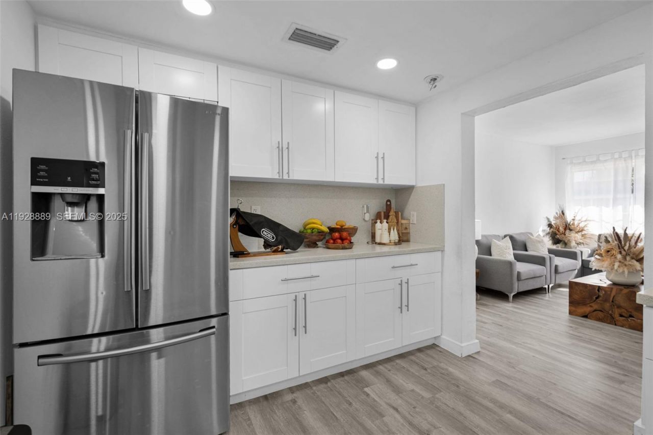 3711 SW 27th Ter, Miami, FL 33134 Photo