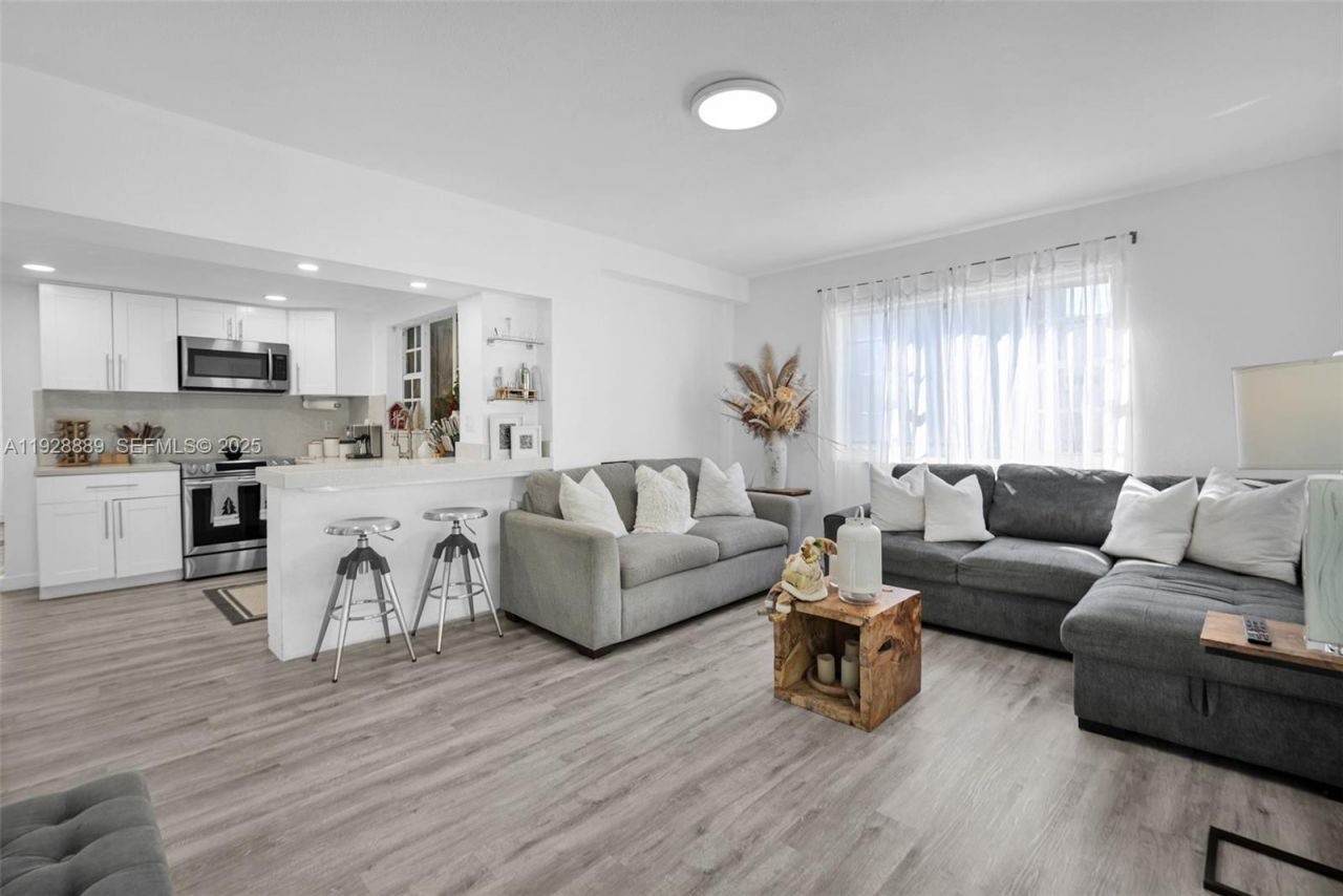 3711 SW 27th Ter, Miami, FL 33134 Photo