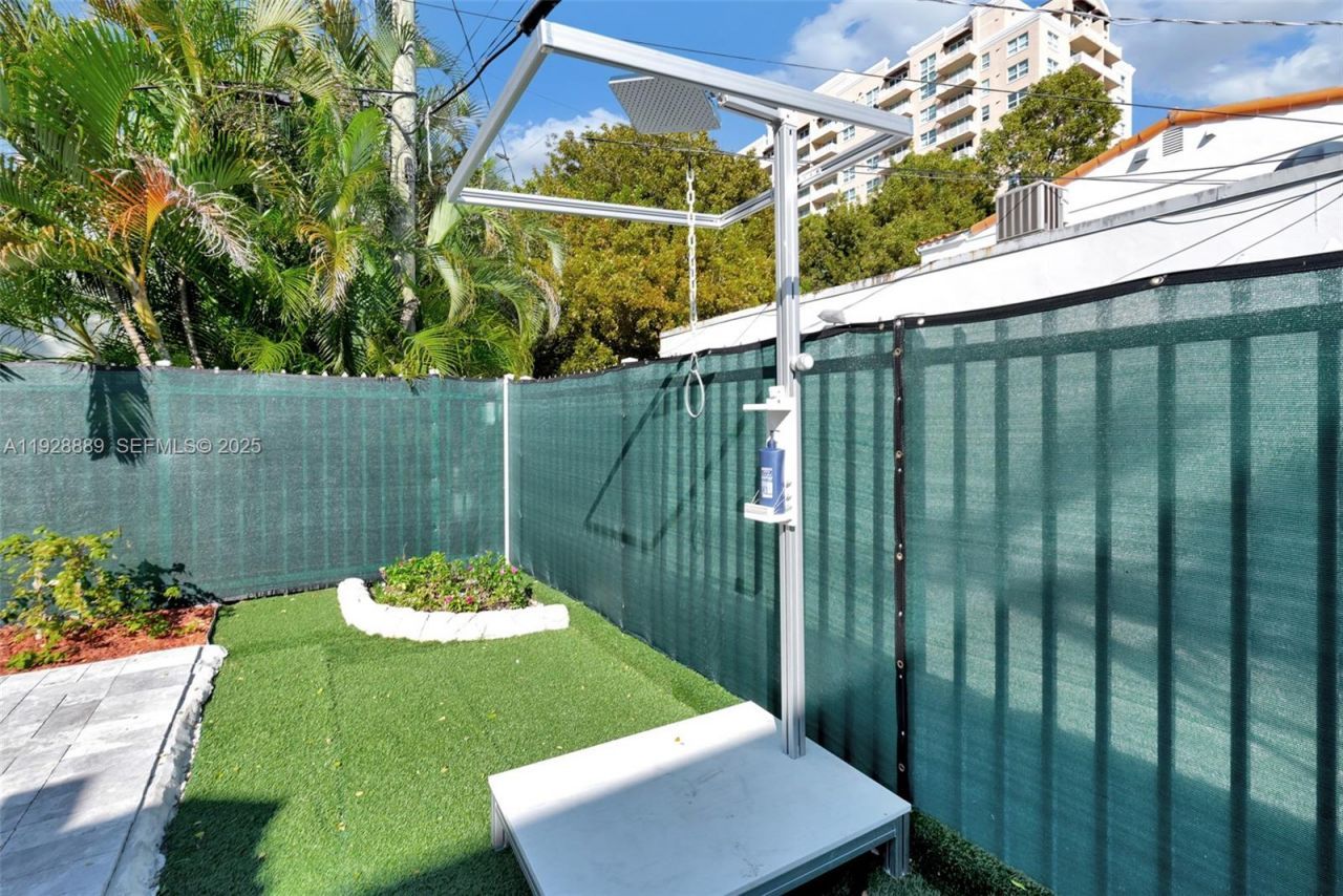 3711 SW 27th Ter, Miami, FL 33134 Photo