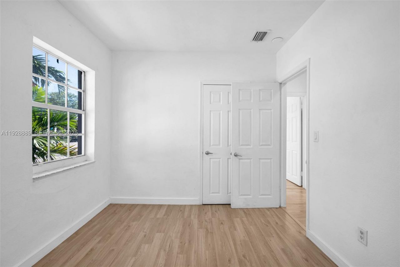 3711 SW 27th Ter, Miami, FL 33134 Photo