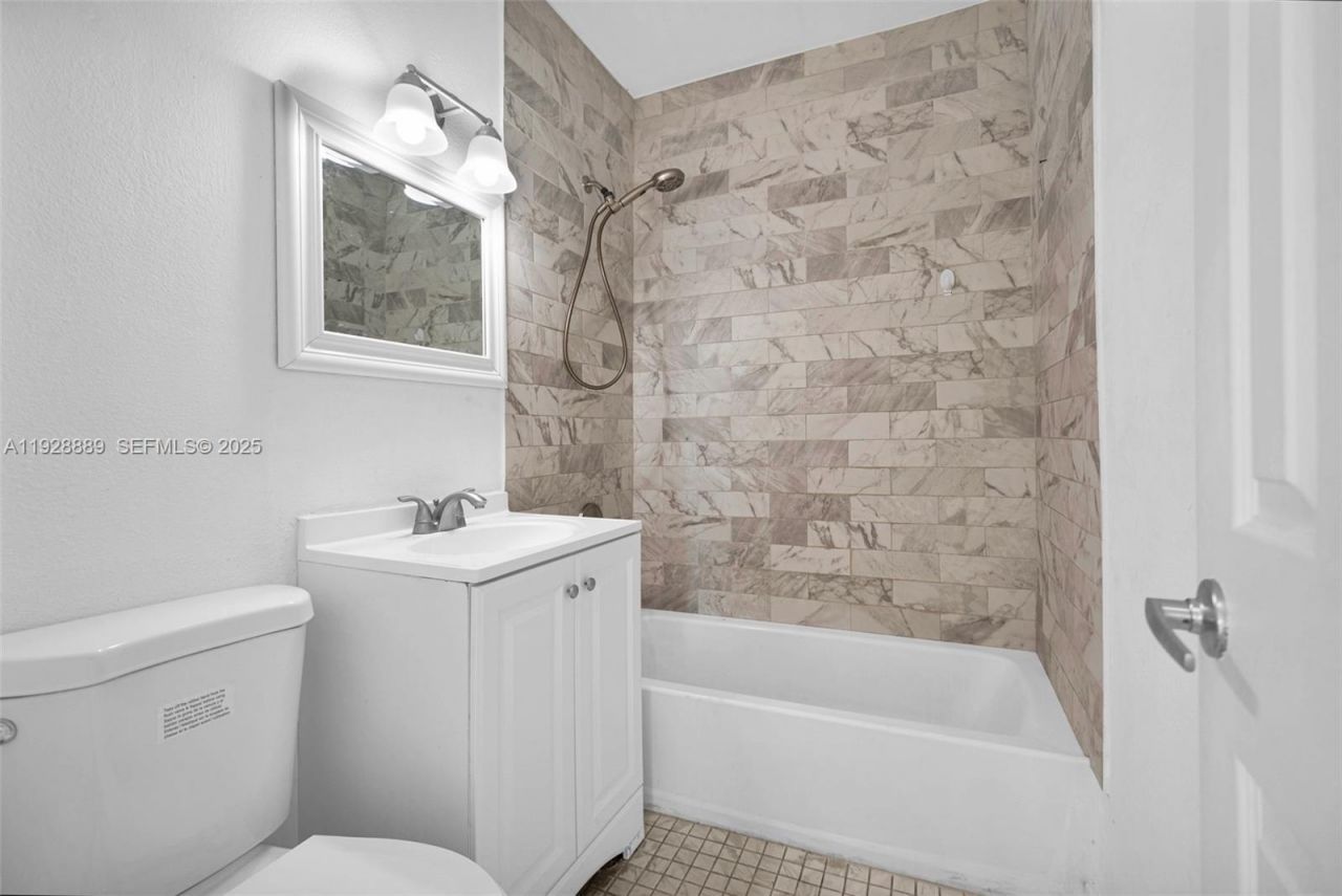 3711 SW 27th Ter, Miami, FL 33134 Photo