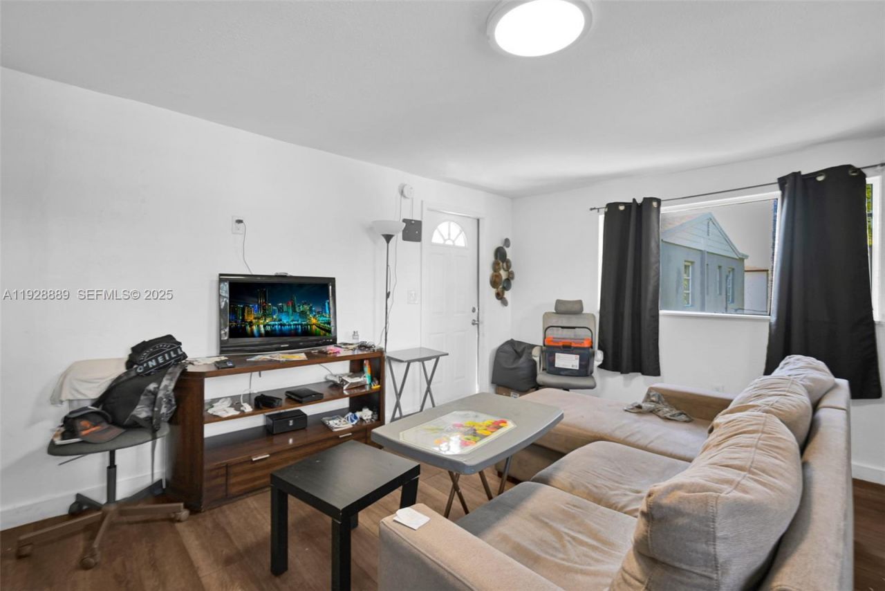 3711 SW 27th Ter, Miami, FL 33134 Photo