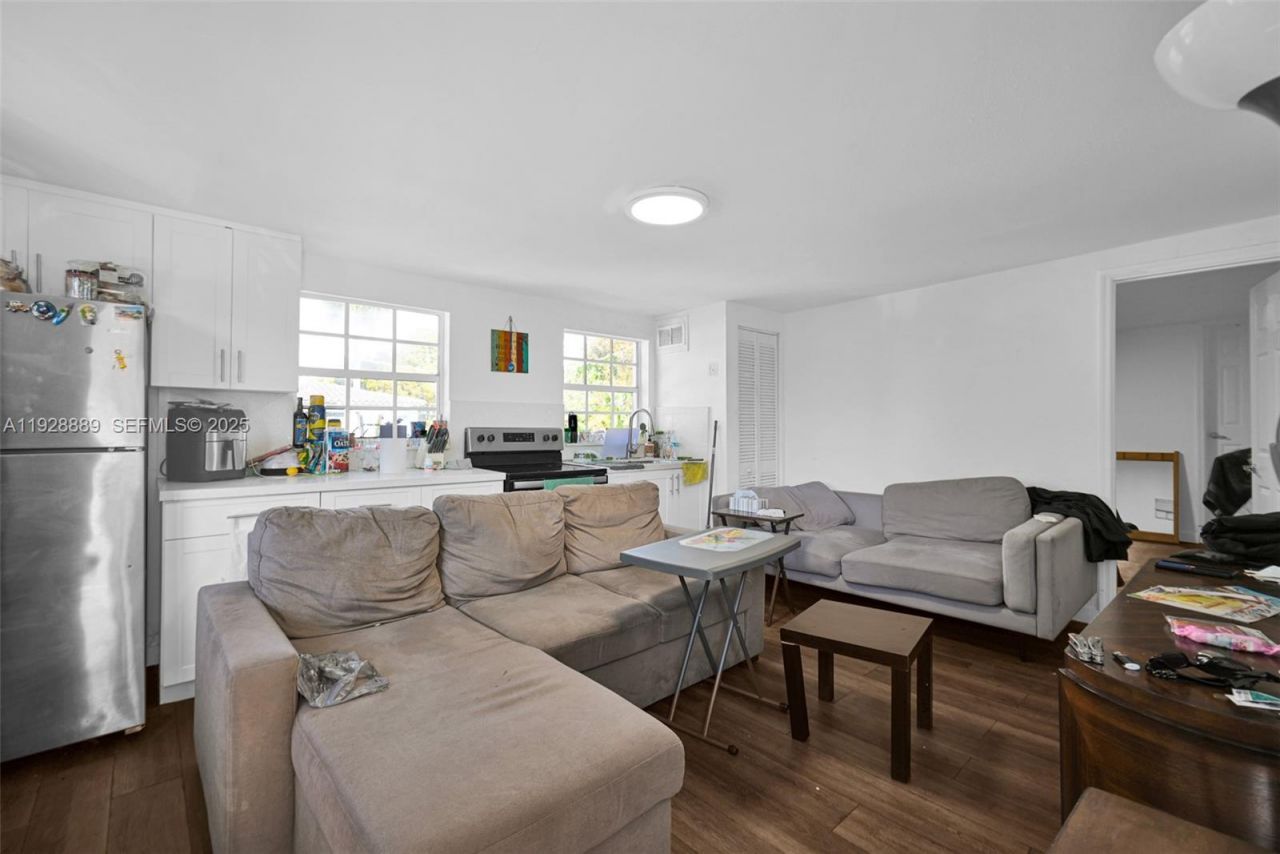 3711 SW 27th Ter, Miami, FL 33134 Photo