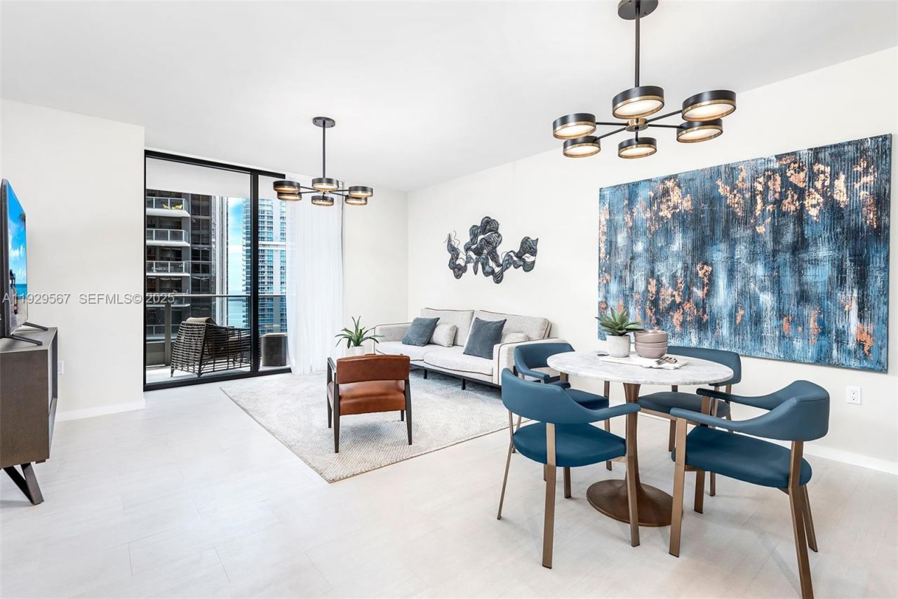 1000 Brickell Plz, Unit 4005, Miami, FL 33131 Photo