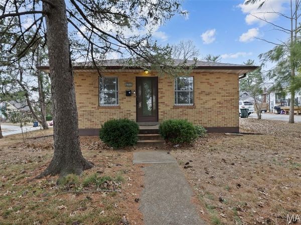 7800 Murdoch Avenue, Shrewsbury, MO 63119