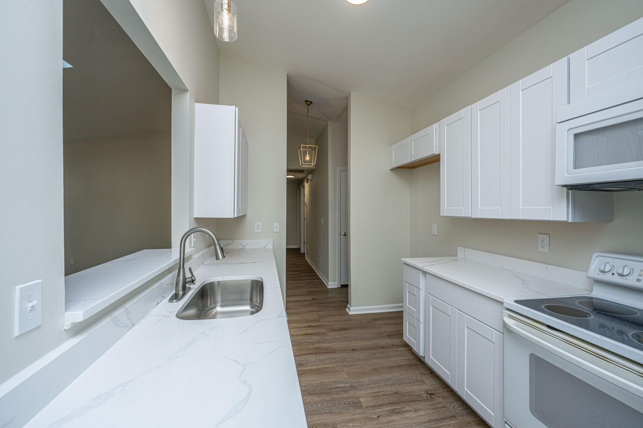 1968 Presidio Drive Photo 14