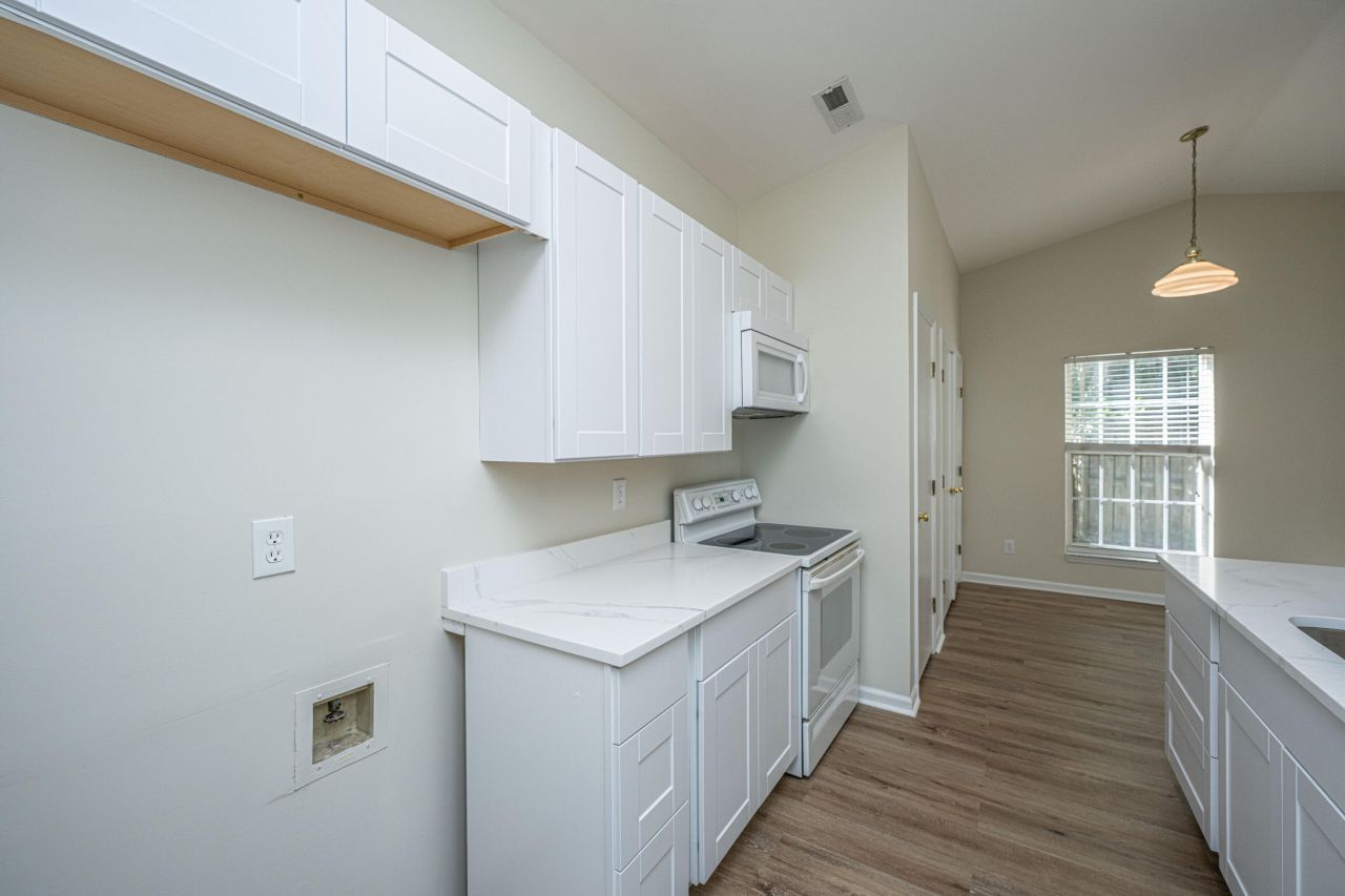 1968 Presidio Drive Photo 16