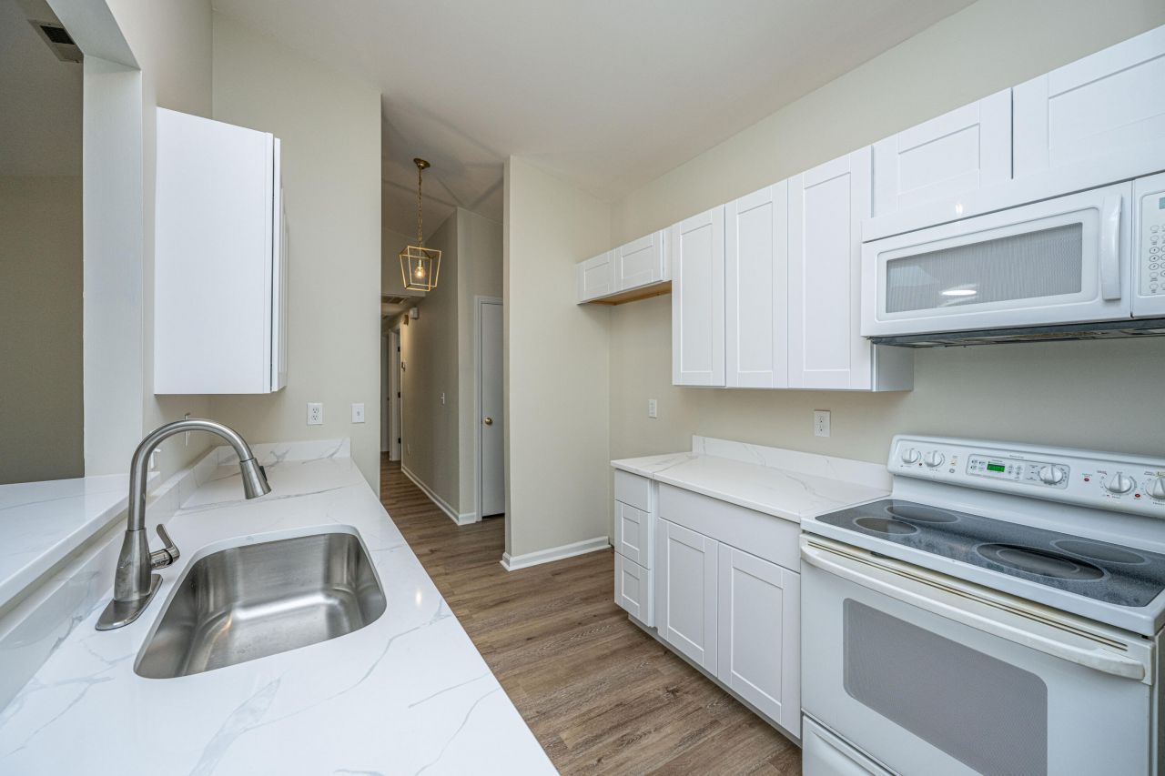 1968 Presidio Drive Photo 17