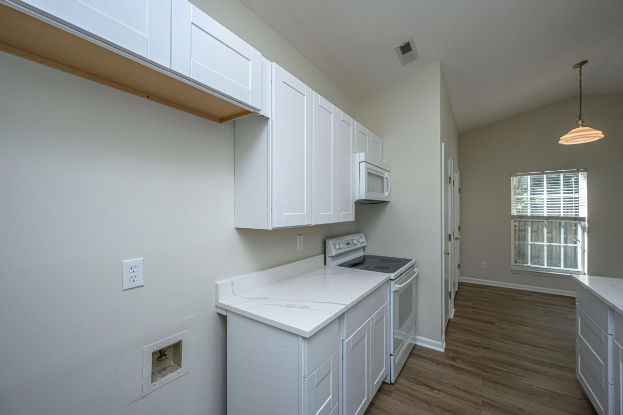 1968 Presidio Drive Photo 18