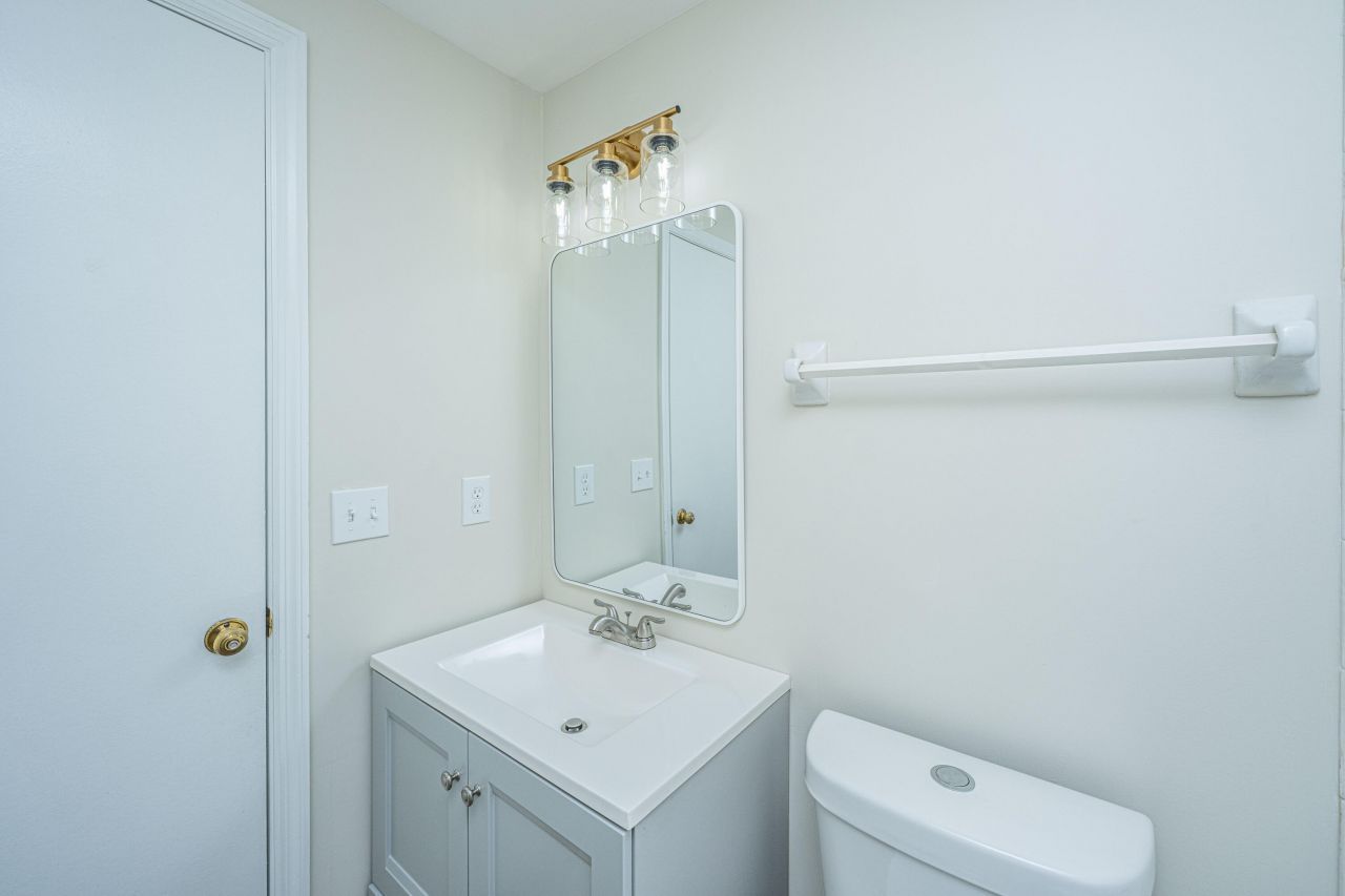 1968 Presidio Drive Photo 34