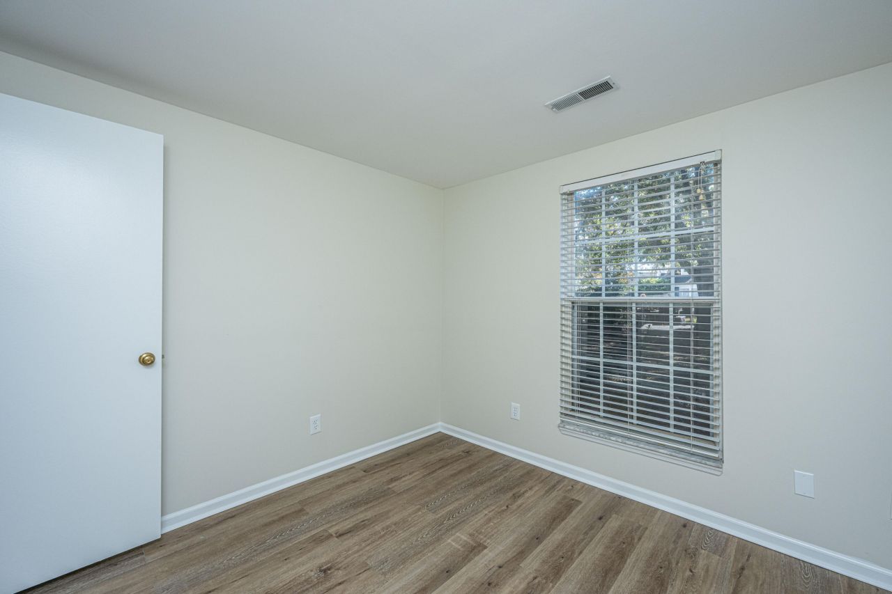 1968 Presidio Drive Photo 37