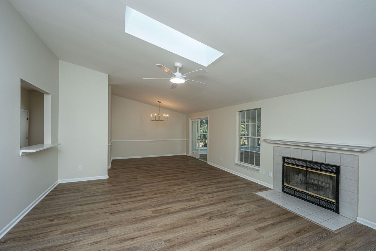 1968 Presidio Drive Photo 8