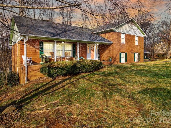 418 Woodcrest Lane, Albemarle, NC 28001