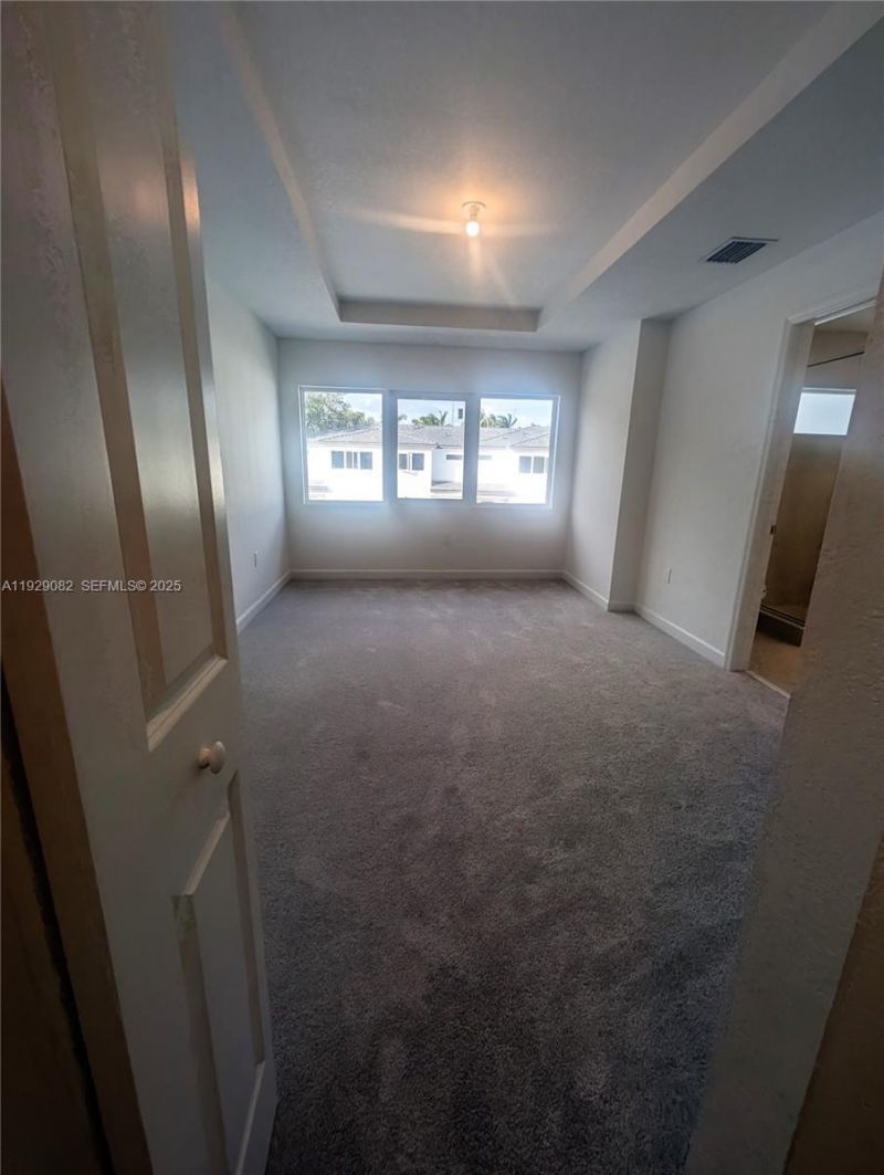 5180 SW 37th St, Unit 5180, Pembroke Park, FL 33023 Photo