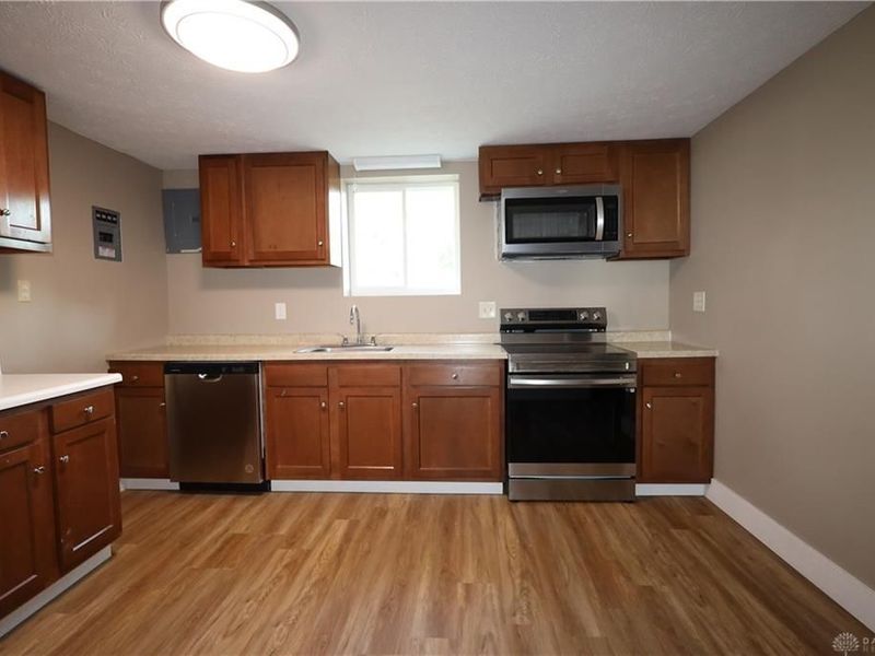 7967 Washington Park Drive, Dayton, OH 45459 Photo 10