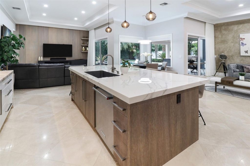 740 SW 18th St, Boca Raton, FL 33486 Photo