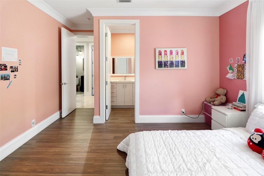 740 SW 18th St, Boca Raton, FL 33486 Photo