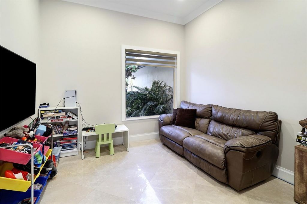 740 SW 18th St, Boca Raton, FL 33486 Photo