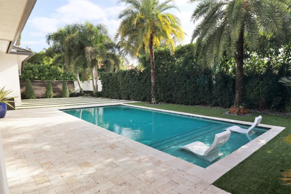 740 SW 18th St, Boca Raton, FL 33486 Photo