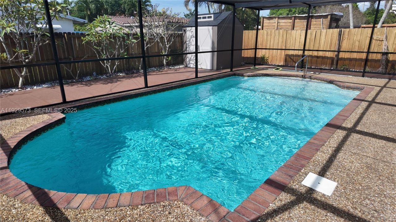 2100 N 57th Way, Hollywood, FL 33021 Photo