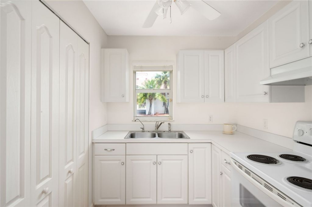 6730 69th Street, Vero Beach, FL 32967 Photo