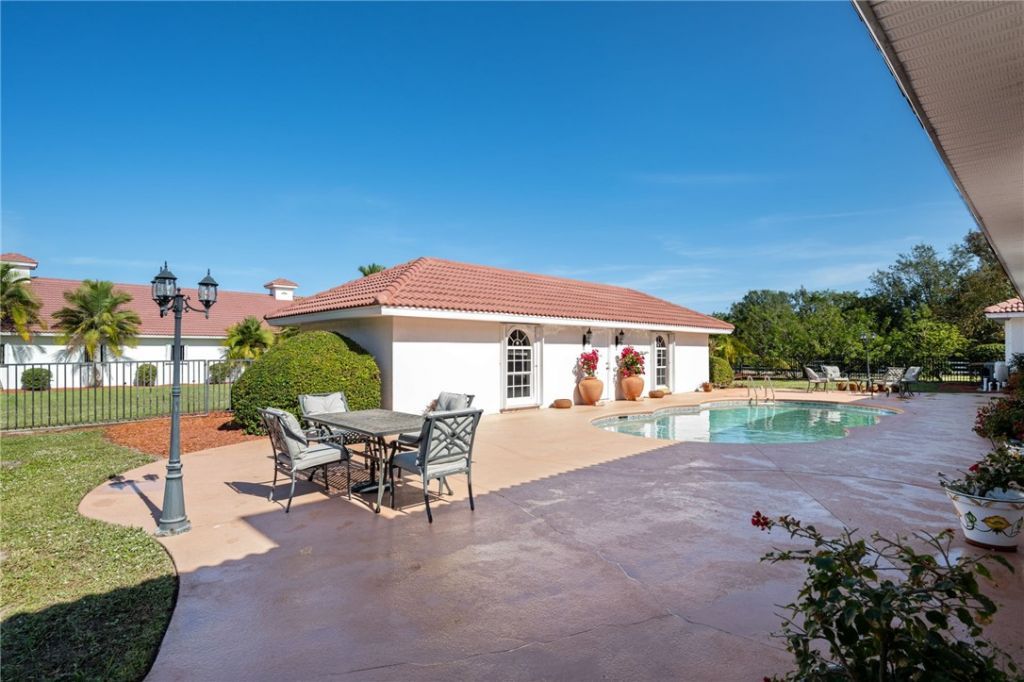 6730 69th Street, Vero Beach, FL 32967 Photo