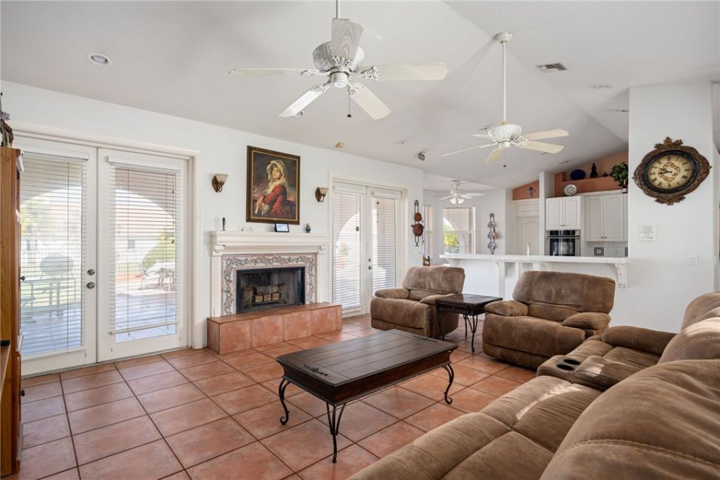 6730 69th Street, Vero Beach, FL 32967 Photo