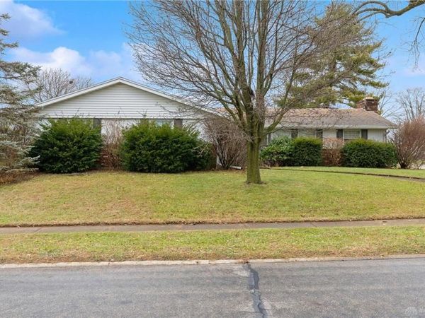 1379 Honeysuckle Drive, Fairborn, OH 45324